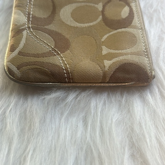 Coach wristlet - Picture 6 of 10